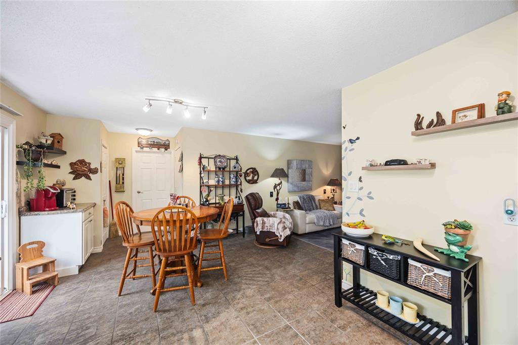 4786 Aniline Street, Oil Springs, Ontario, Canada