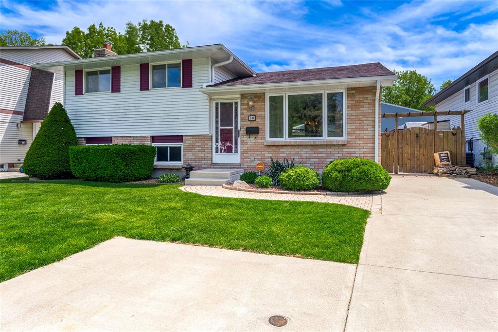 60 Royal Crescent, Sarnia, Ontario, Canada photo 1