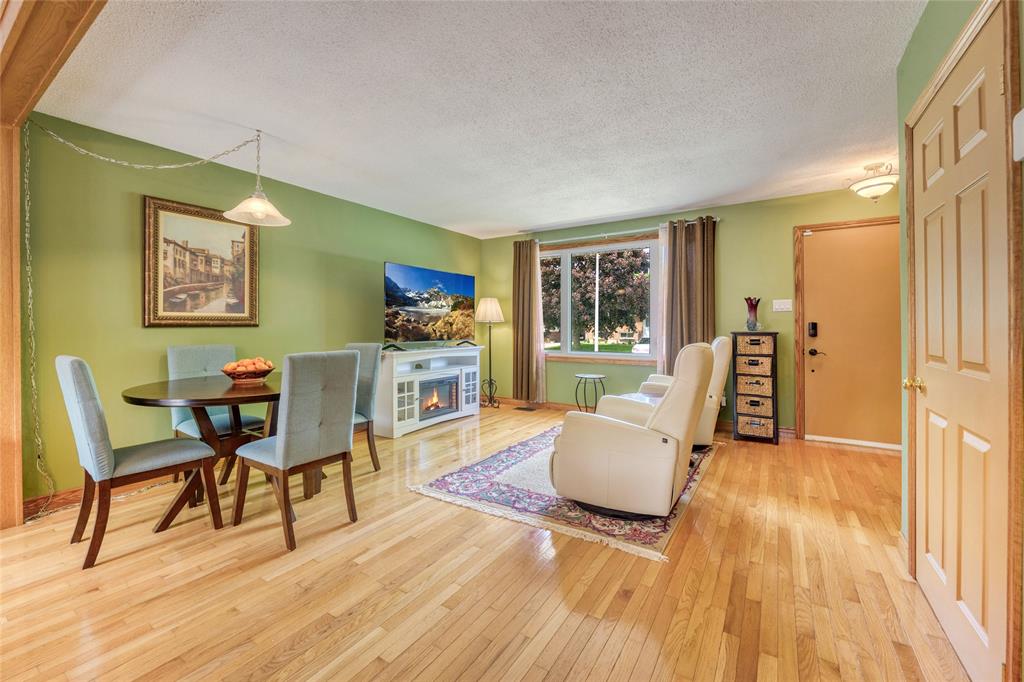 60 Royal Crescent, Sarnia, Ontario, Canada photo 3