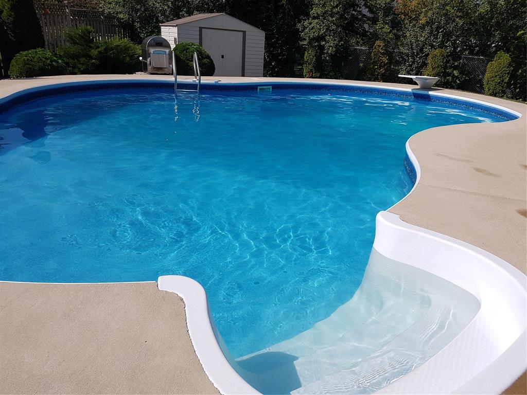 705 ST CLAIR Parkway, St. Clair Ontario, Canada