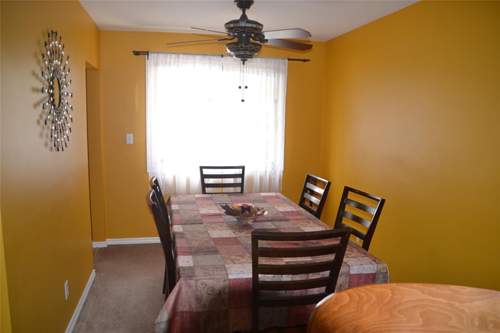 945 HOLLANDS Avenue, Sarnia Ontario, Canada