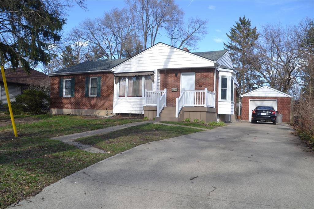 1366 EGMOND Drive, Sarnia, Ontario, Canada