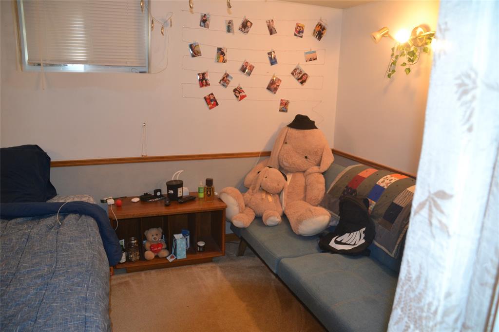 1366 EGMOND Drive, Sarnia, Ontario, Canada