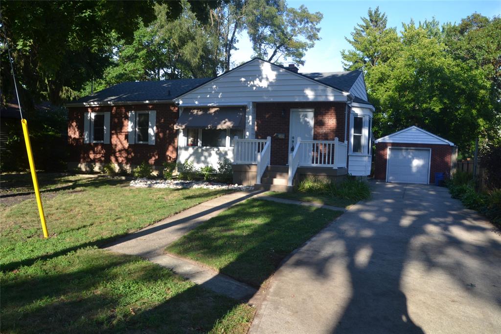 1366 EGMOND Drive, Sarnia, Ontario, Canada