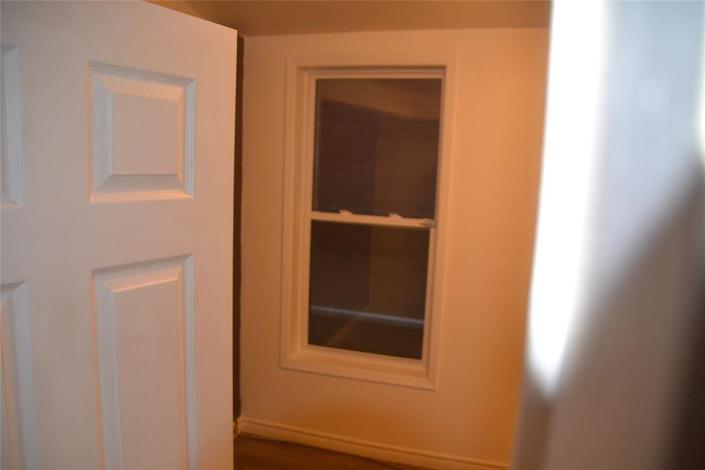 234 LOCHIEL Street, Sarnia, Ontario, Canada