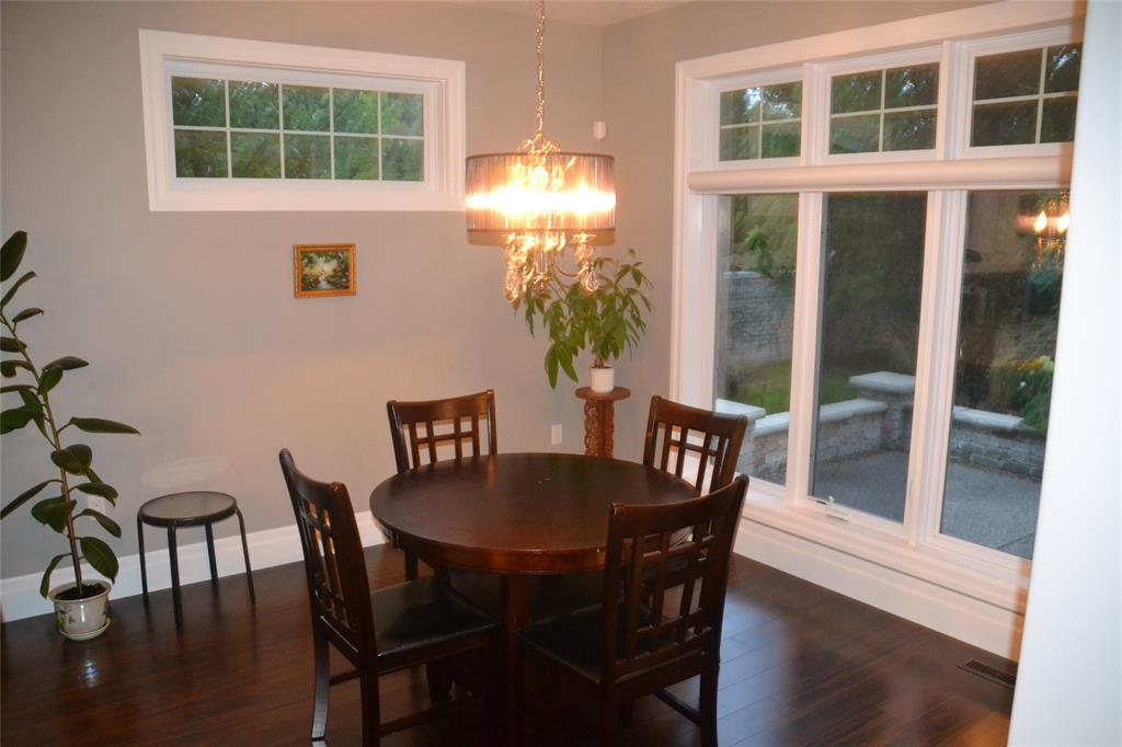 1229 MIKE WEIR Drive Unit# 1, Sarnia, Ontario, Canada
