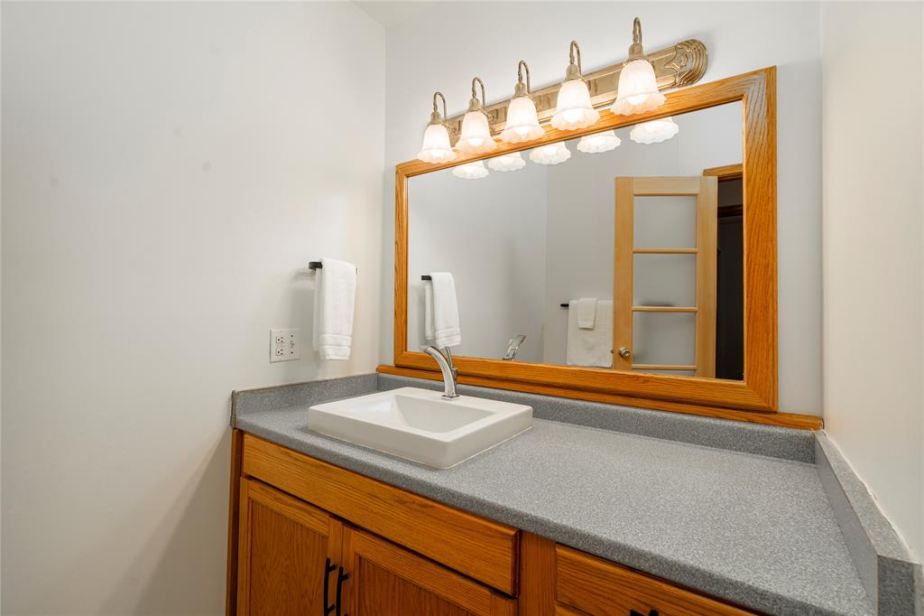 4716 WAUBUNO Road, St. Clair, Ontario, Canada