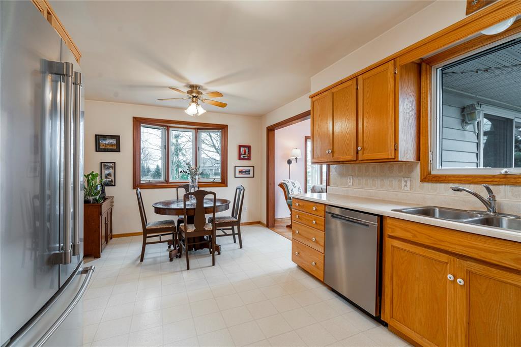 4716 WAUBUNO Road, St. Clair, Ontario, Canada