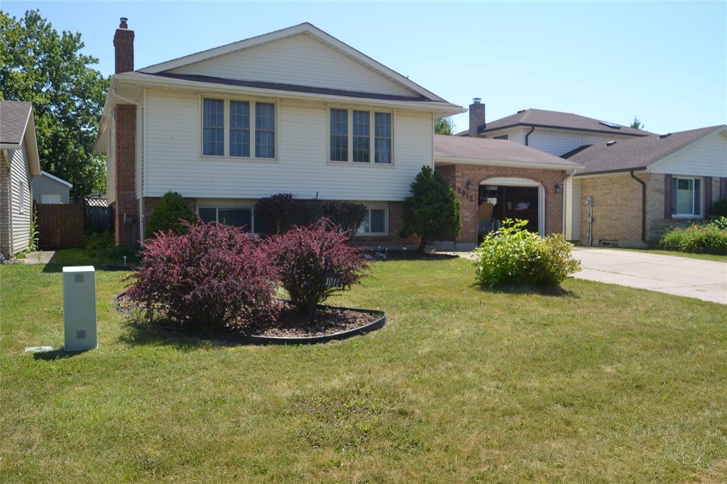 1012 Plymouth Street, Sarnia Ontario, Canada