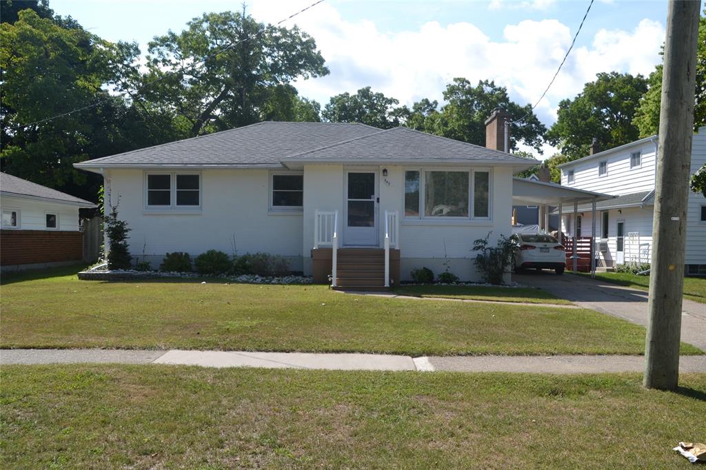 943 KEMSLEY Drive, Sarnia, Ontario, Canada photo 1