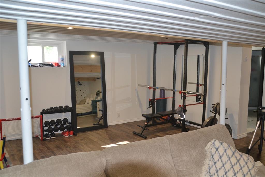 943 KEMSLEY Drive, Sarnia, Ontario, Canada photo 13