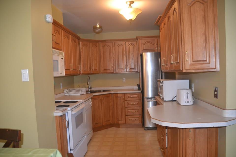 215 TRUDEAU Drive Unit# 65, Sarnia, Ontario, Canada photo 2