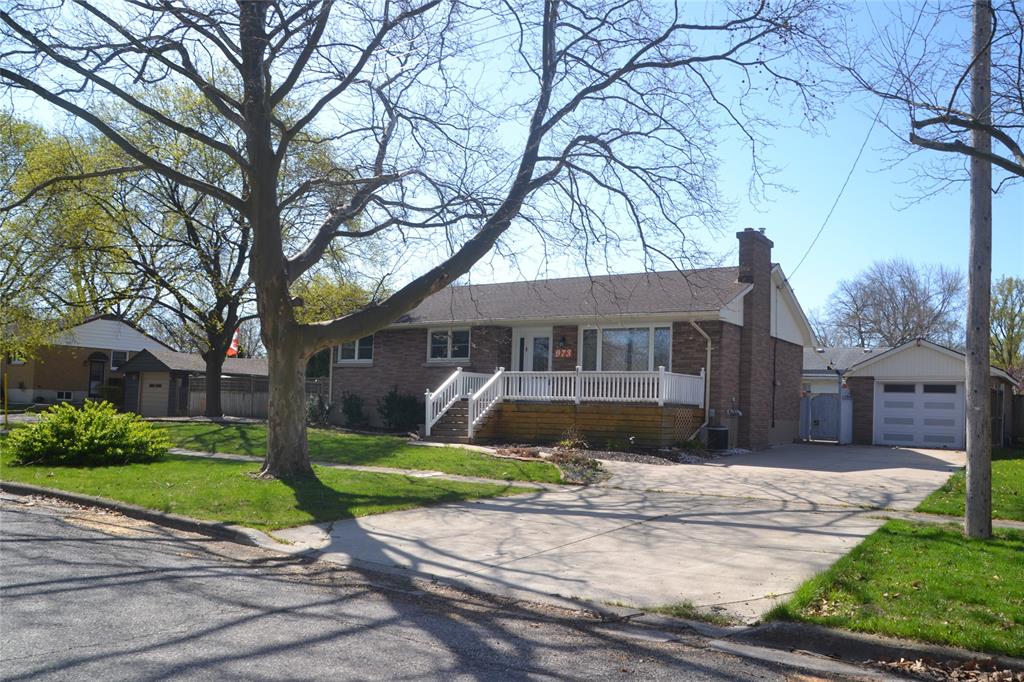973 KENSINGTON Boulevard, Sarnia, Ontario, Canada photo 2