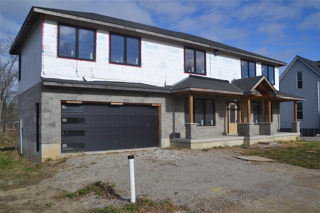 4310 Petrolia Line, Petrolia Ontario, Canada