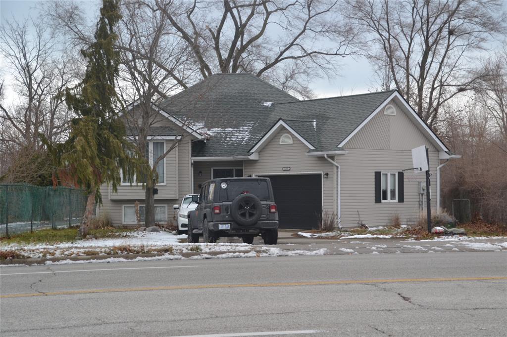 1294 MICHIGAN Avenue, Sarnia, Ontario, Canada photo 3