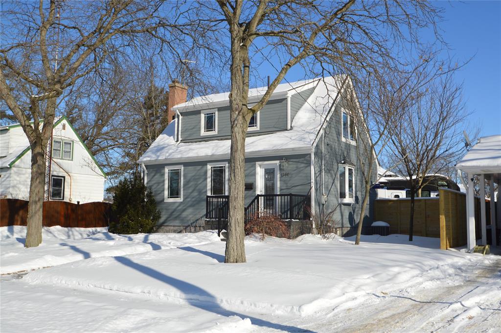 1344 SPARTAN Street, Sarnia, Ontario, Canada photo 2