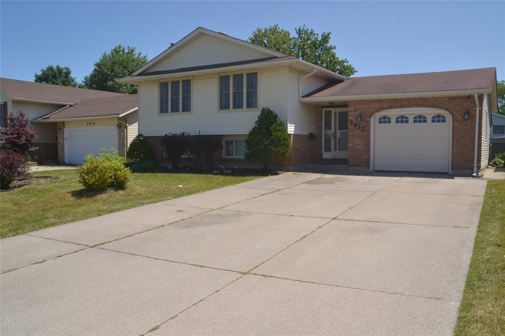 1012 PLYMOUTH Street, Sarnia, Ontario, Canada photo 2