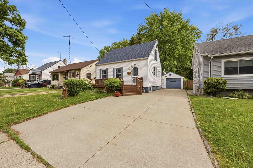 313 ROSS Avenue, Sarnia, Ontario, Canada photo 1