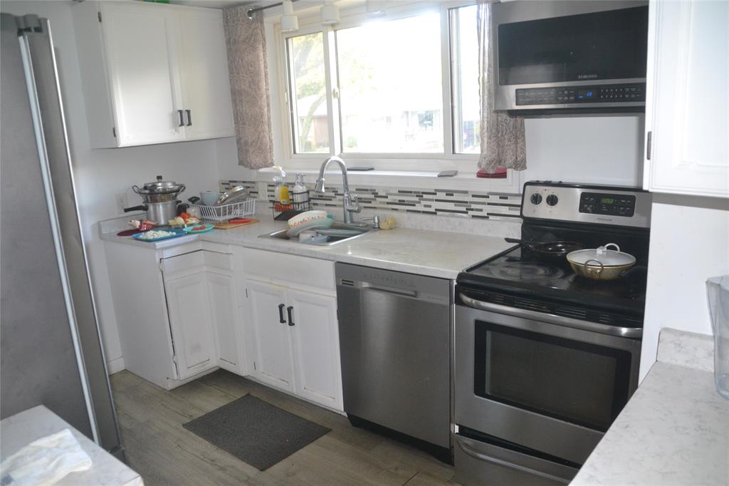 941 OAK Street, Sarnia, Ontario, Canada photo 8