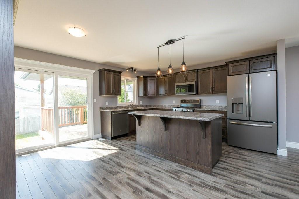 4085 ERNEST Street, Petrolia Ontario, Canada
