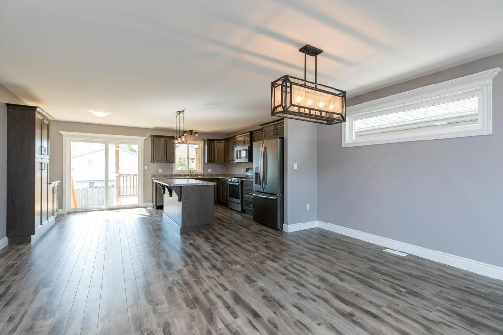 4085 ERNEST Street, Petrolia Ontario, Canada