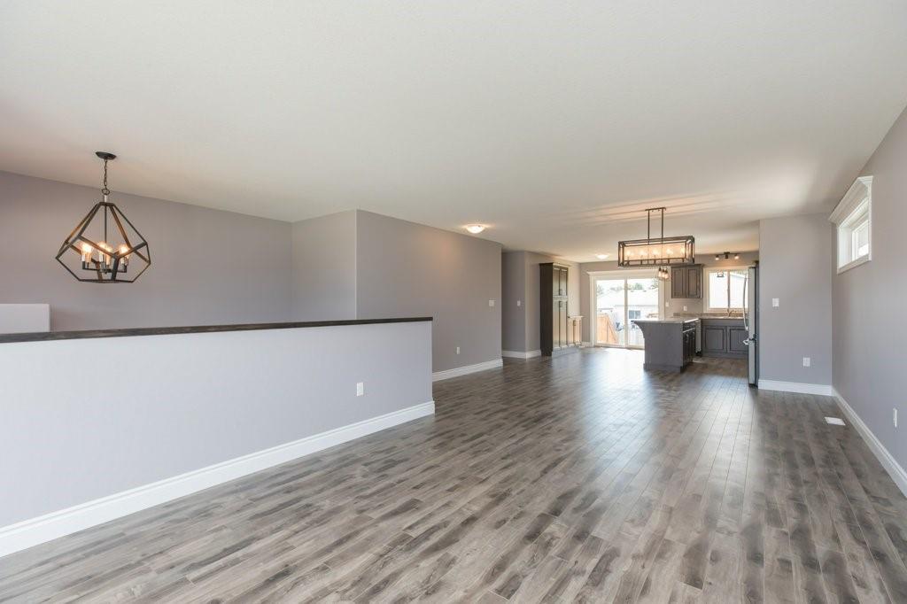 4085 ERNEST Street, Petrolia Ontario, Canada