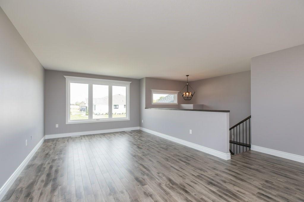 4085 ERNEST Street, Petrolia Ontario, Canada