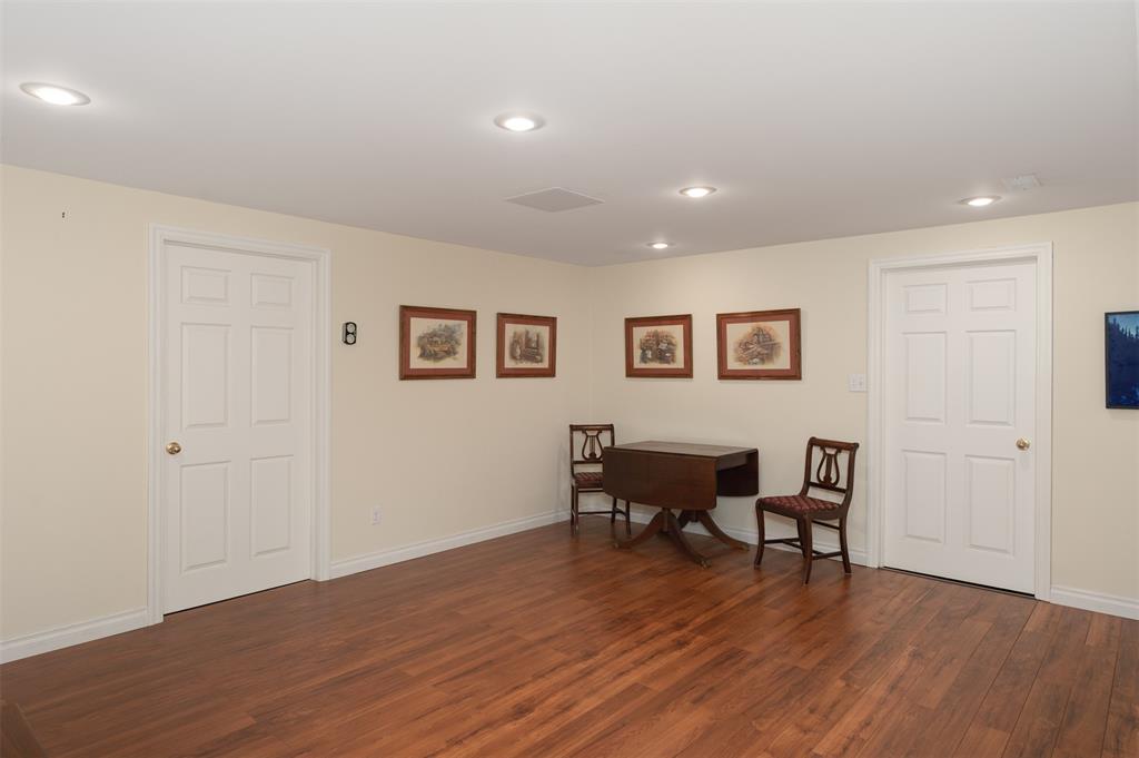 2175 YEATES Court, Sarnia Ontario, Canada