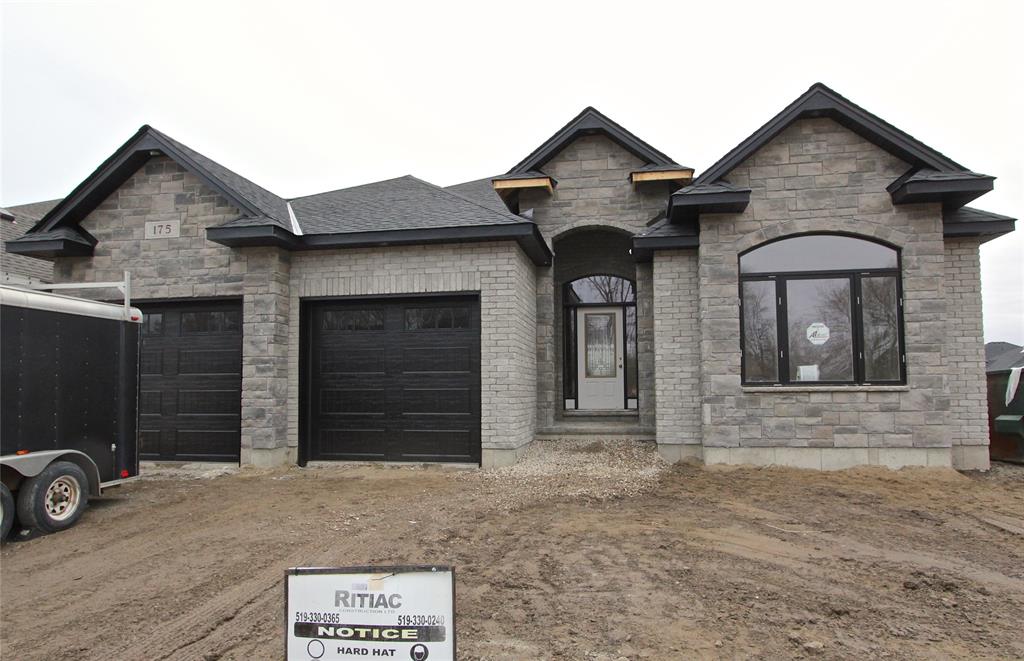 175 SANDPIPER Drive, Sarnia Ontario, Canada