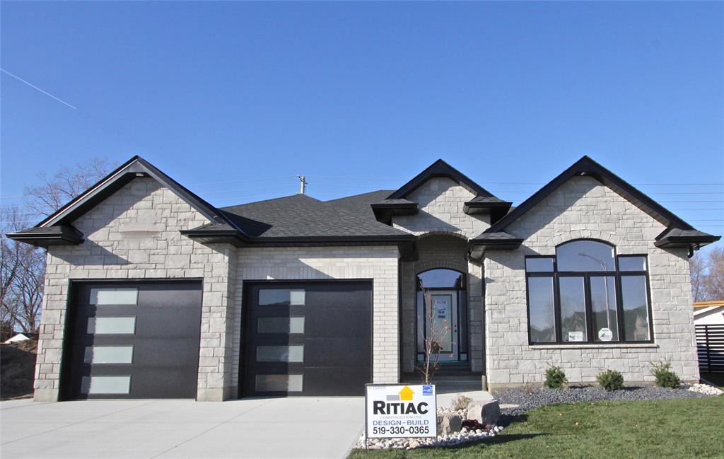 882 MAGNOLIA Lane, Sarnia, Ontario, Canada