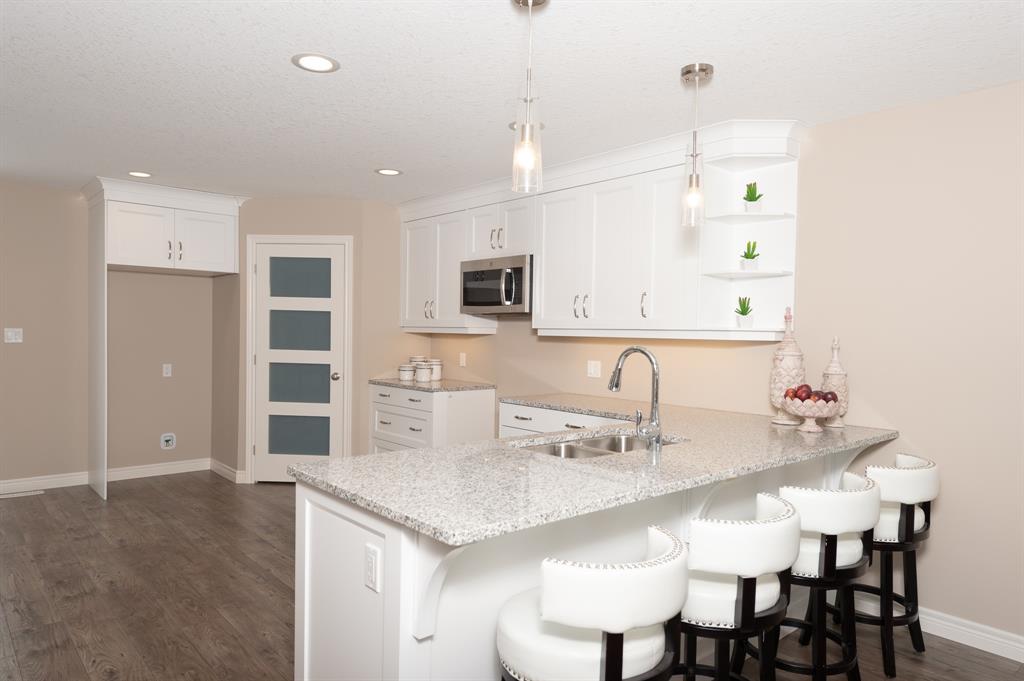 620 GIANLUCA Avenue, Sarnia Ontario, Canada