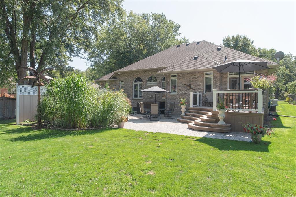 2056 BLACKWELL Road, Sarnia Ontario, Canada