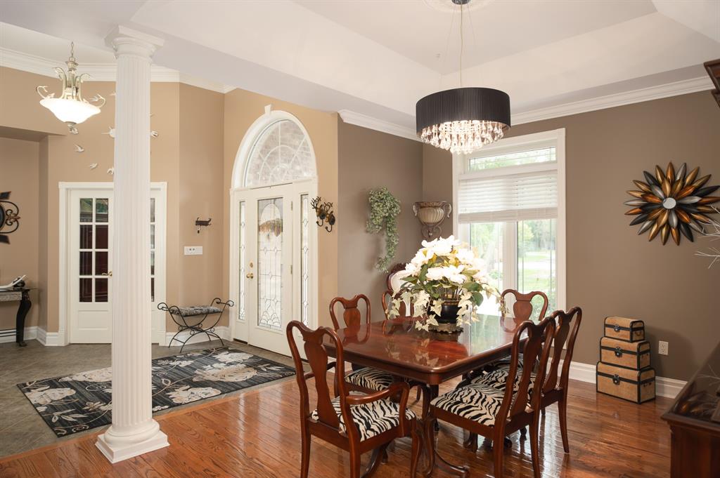 2056 BLACKWELL Road, Sarnia Ontario, Canada
