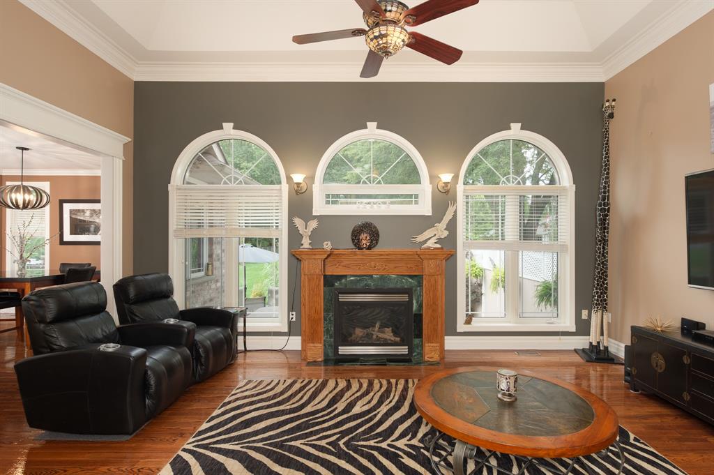 2056 BLACKWELL Road, Sarnia Ontario, Canada