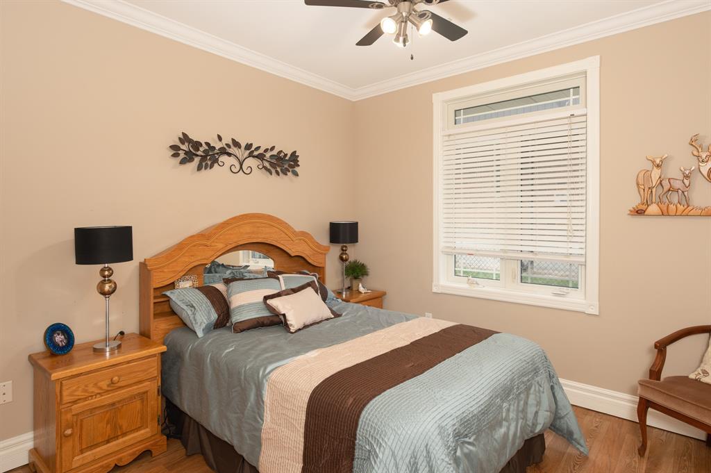2056 BLACKWELL Road, Sarnia Ontario, Canada