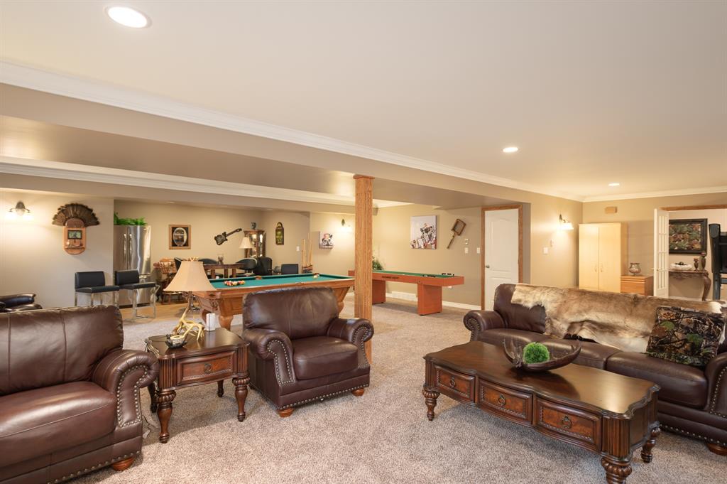 2056 BLACKWELL Road, Sarnia Ontario, Canada