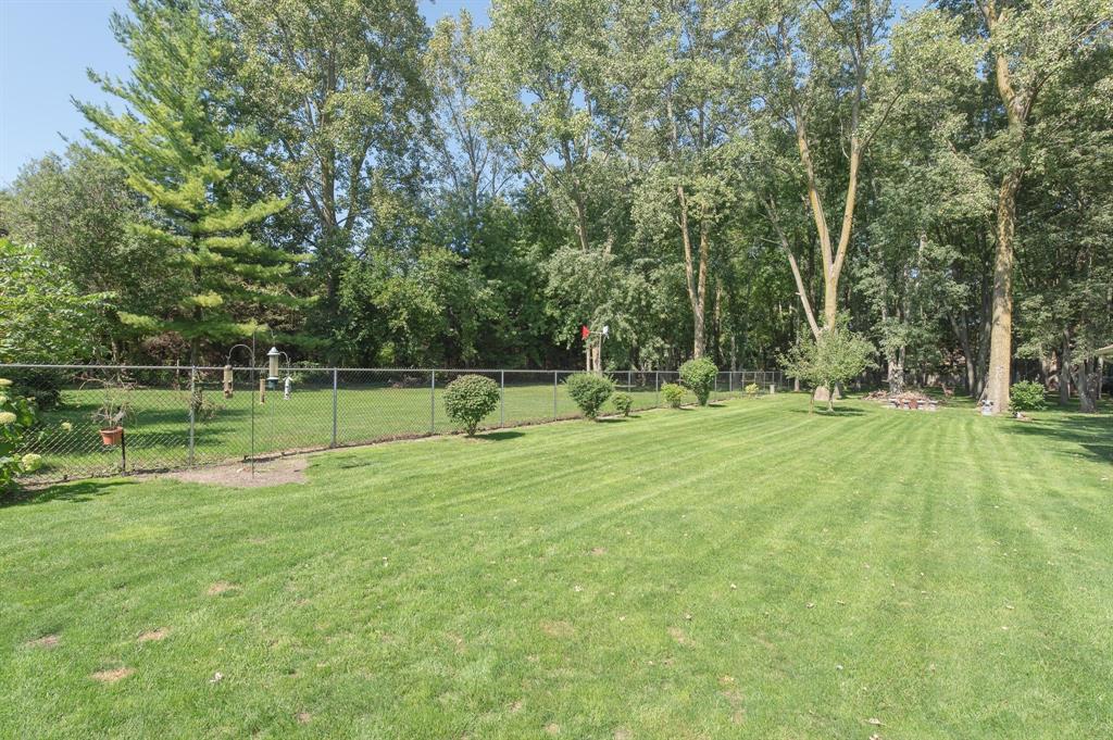 2056 BLACKWELL Road, Sarnia Ontario, Canada