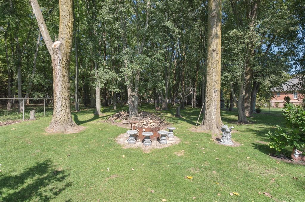 2056 BLACKWELL Road, Sarnia Ontario, Canada