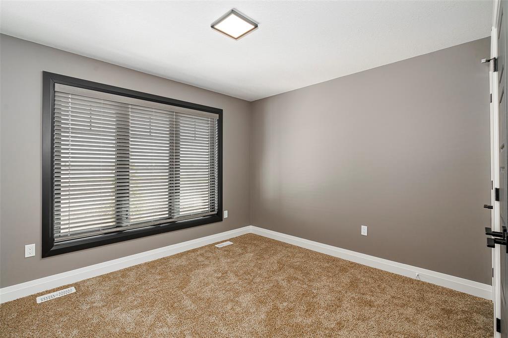 4659 MARTHAVILLE Road, Enniskillen, Ontario, Canada