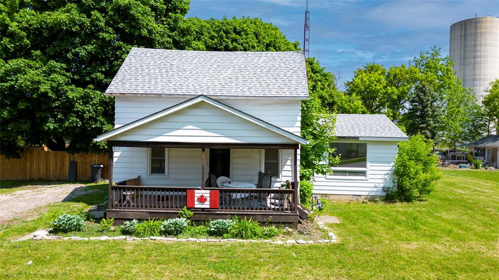 531 FRONT Street, Plympton-Wyoming Ontario, Canada