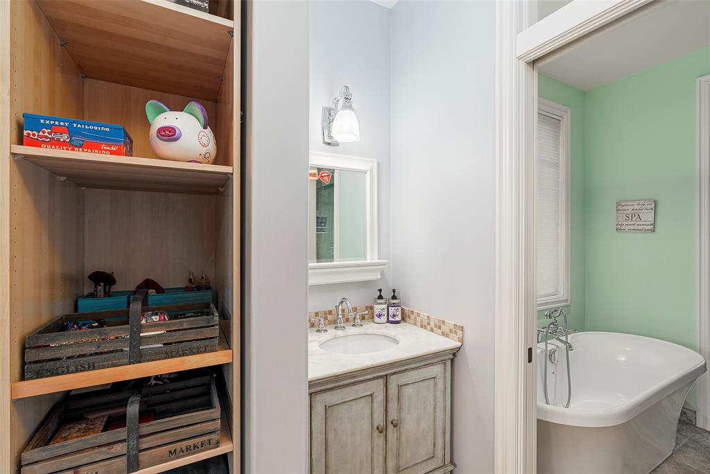 1720 BLACKWELL Road, Sarnia, Ontario, Canada