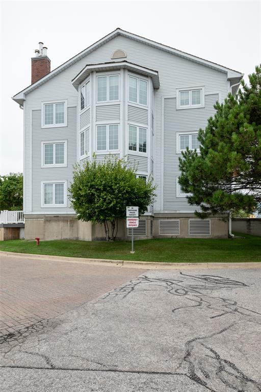 1520 VENETIAN Boulevard Unit# M-201, Point Edward, Ontario, Canada