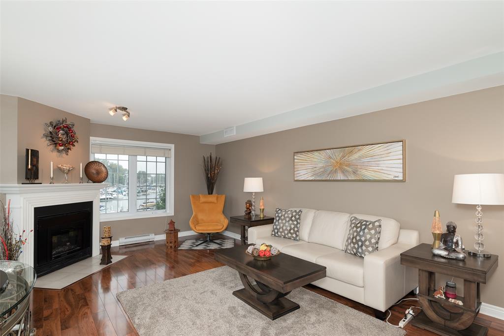 1520 VENETIAN Boulevard Unit# M-201, Point Edward, Ontario, Canada