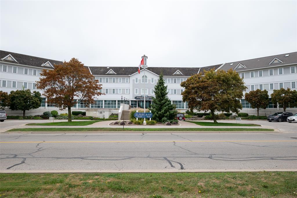 1520 VENETIAN Boulevard Unit# M-201, Point Edward, Ontario, Canada