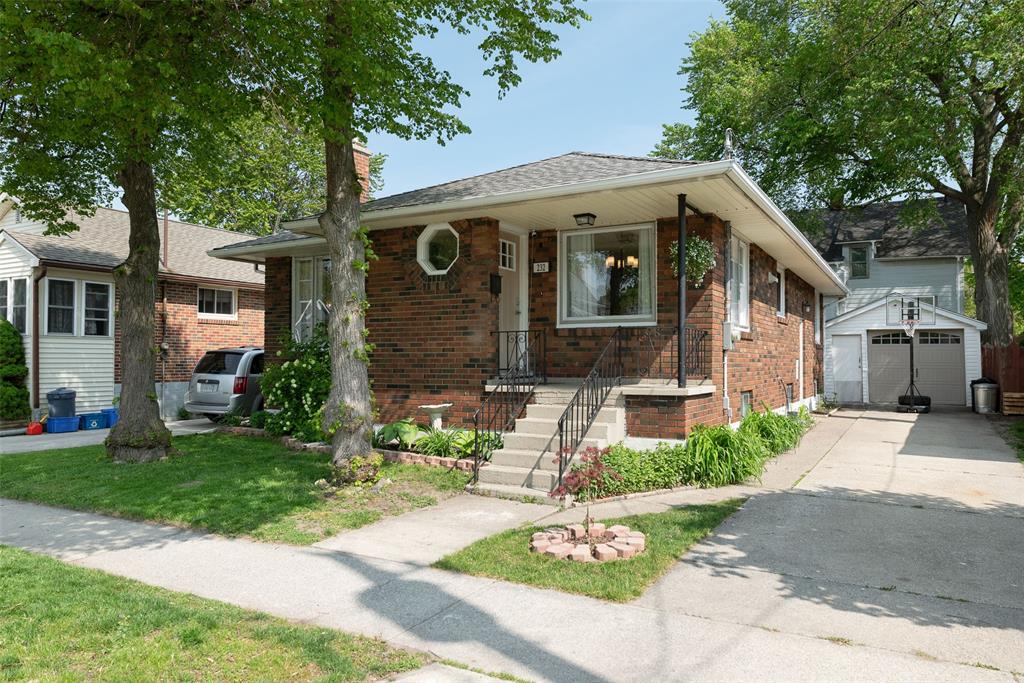 232 ELGIN Street, Sarnia, Ontario, Canada