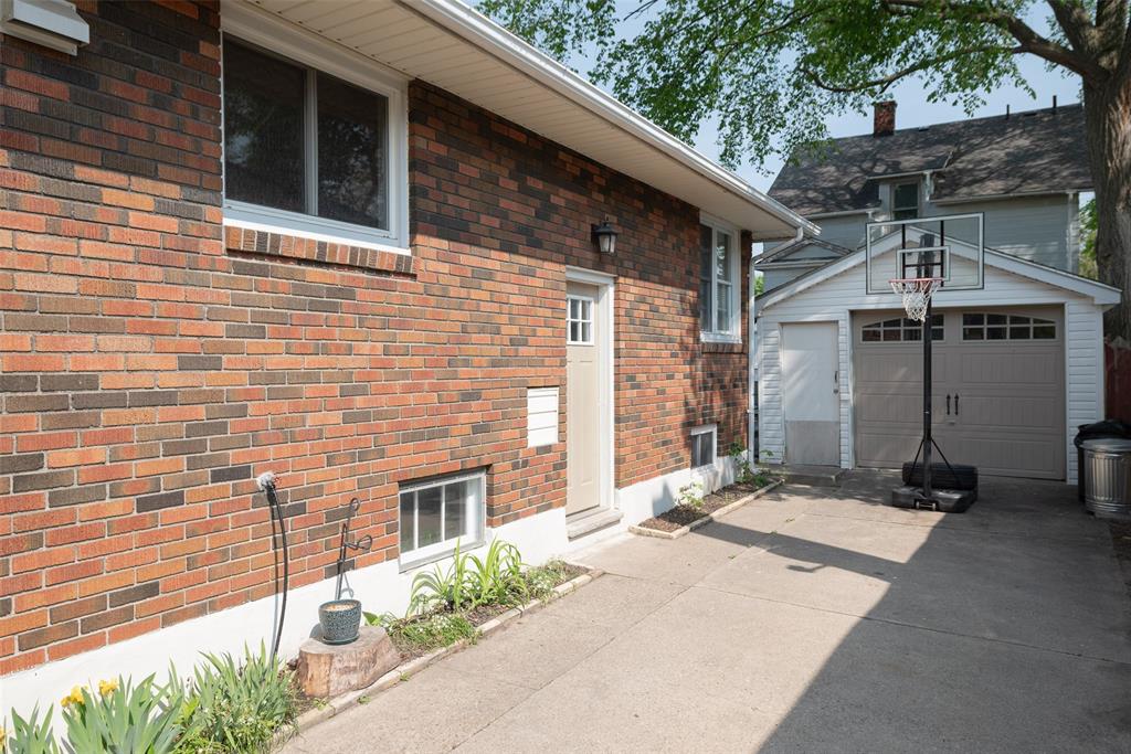 232 ELGIN Street, Sarnia, Ontario, Canada