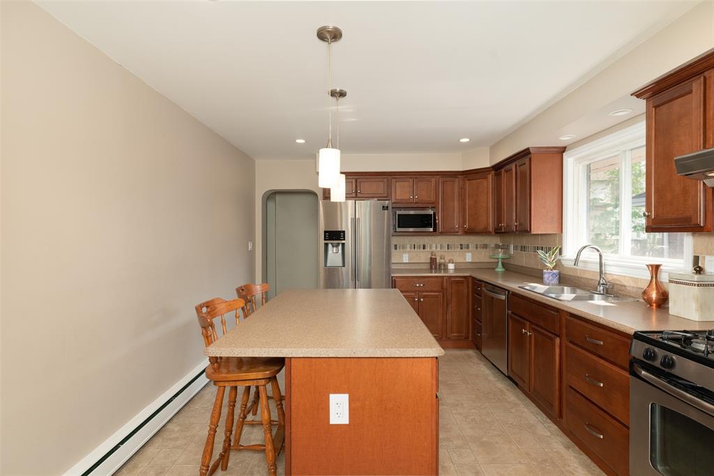 232 ELGIN Street, Sarnia, Ontario, Canada