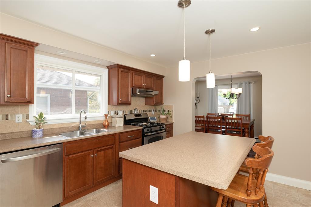 232 ELGIN Street, Sarnia, Ontario, Canada