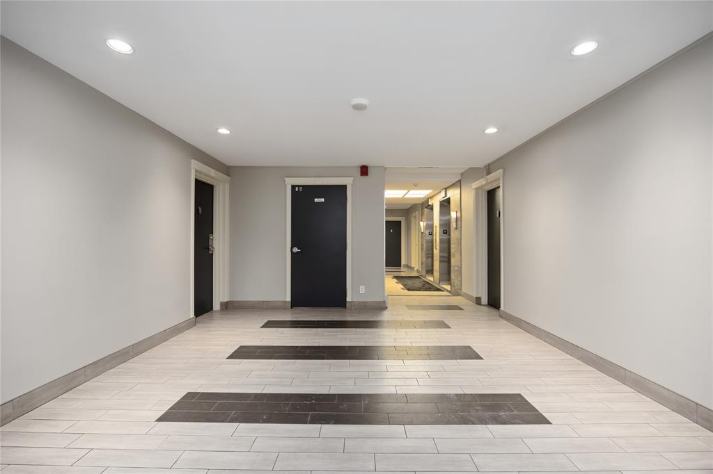 10 DERBY Lane Unit# 1202, Sarnia, Ontario, Canada photo 4