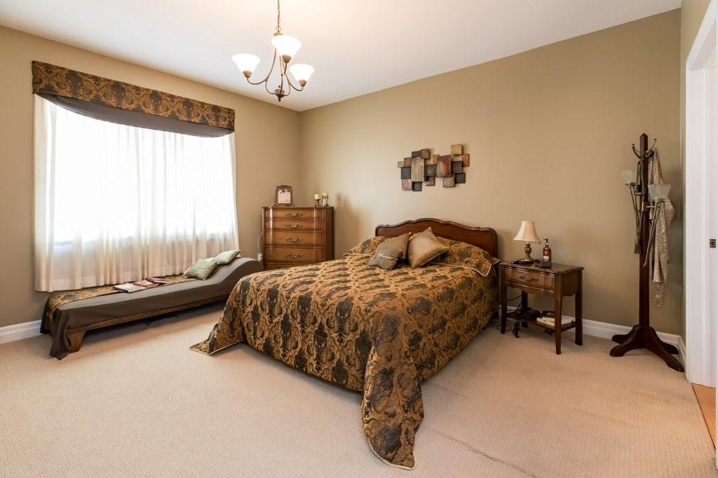 477 FIRST Avenue, Petrolia Ontario, Canada
